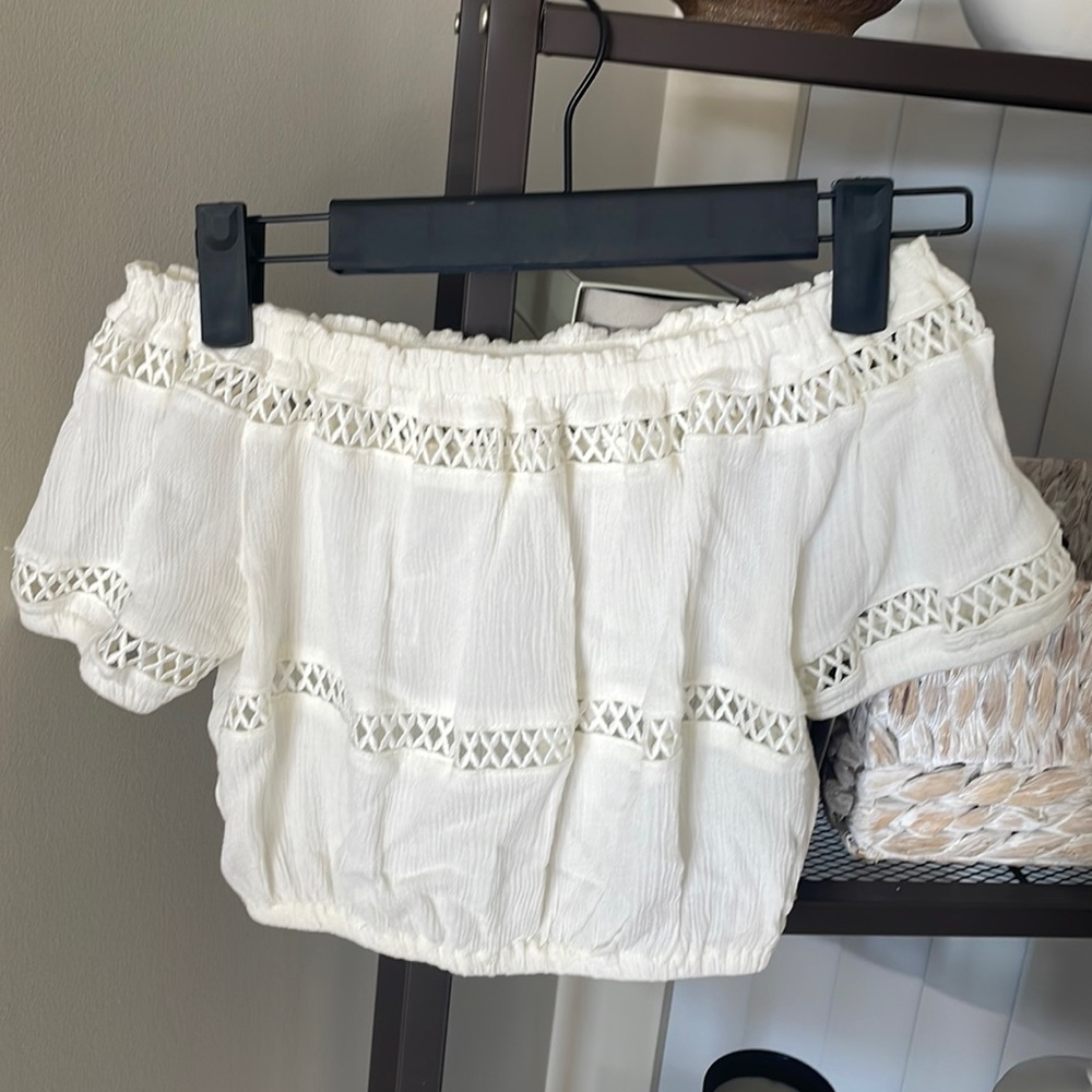 White crop top